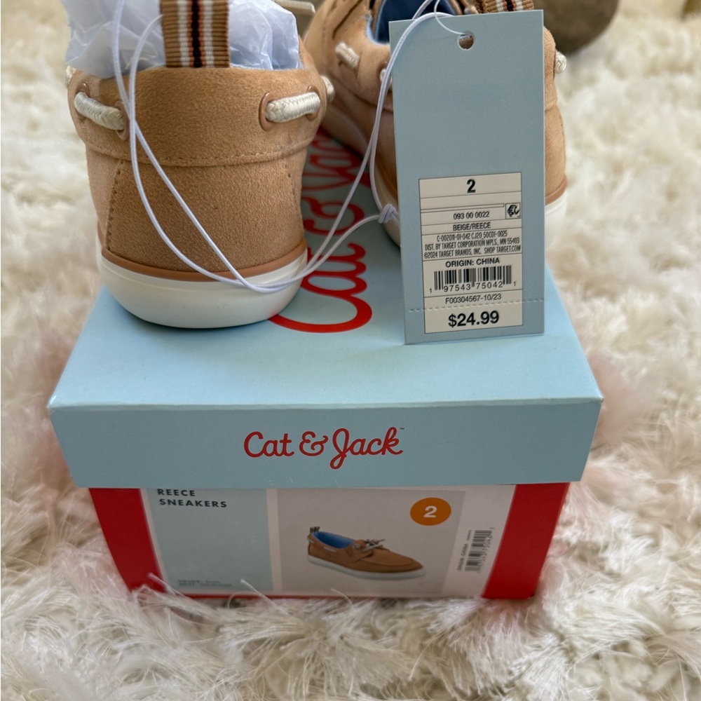 NWT Cat and Jack boys boat shoes. - Picture 3 of 3